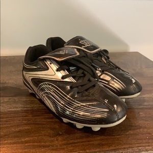 vizani soccer shoes kids 13 🥅 ⚽️